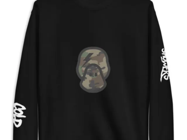 black longsleeve shirt