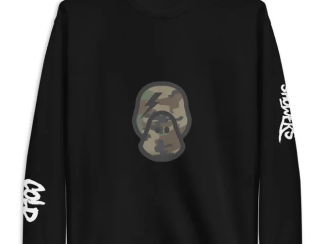 black longsleeve shirt