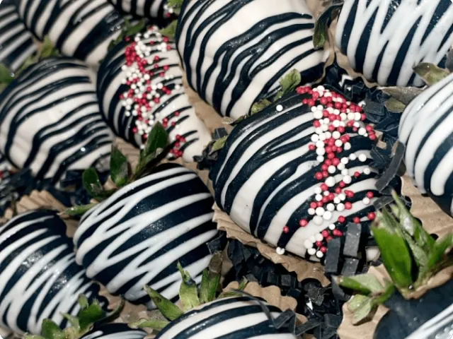Custom zebra-colored desserts