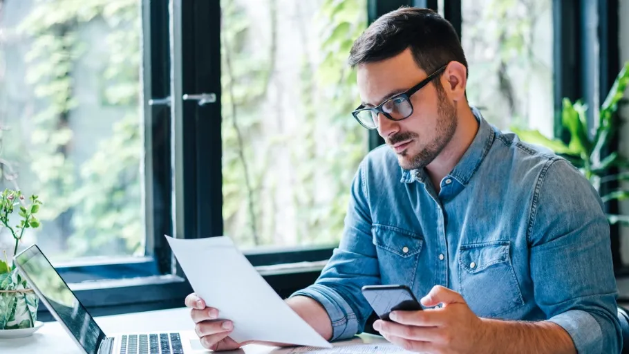small business owner applies for business loan for 100K