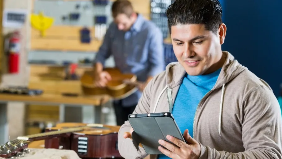 An entrepreneur starts an LLC in Texas