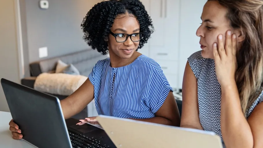 Small business owners find their income tax brackets.